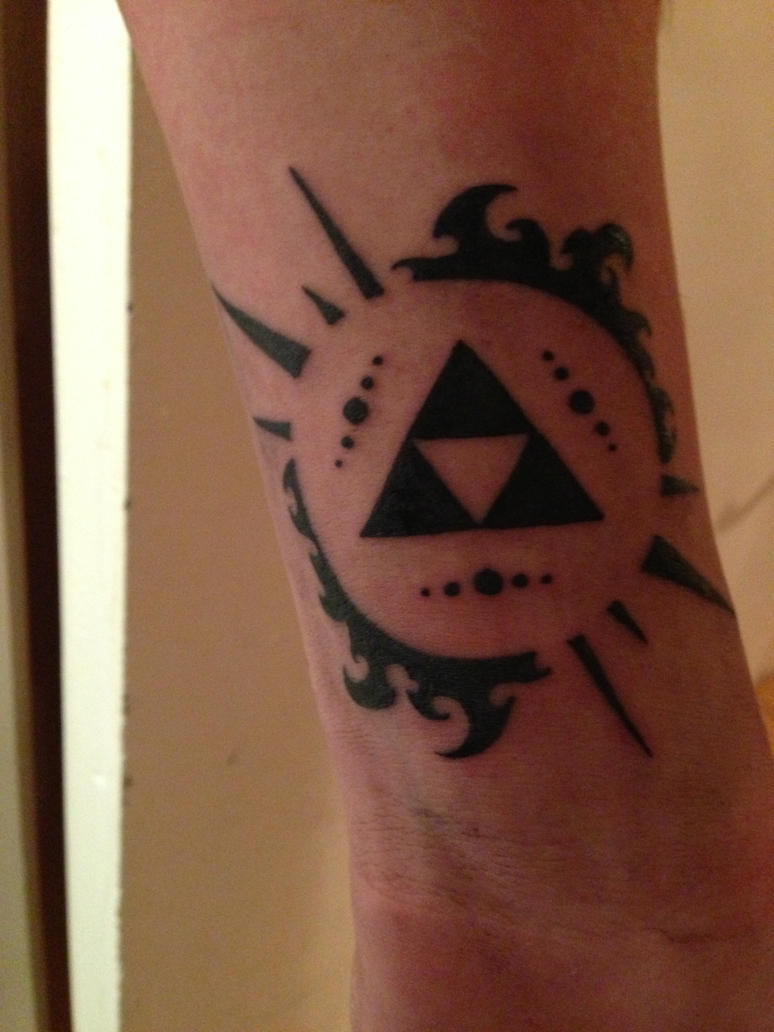 ... tattoo ! The Triforce from Legend of Zelda by Keristera on DeviantArt